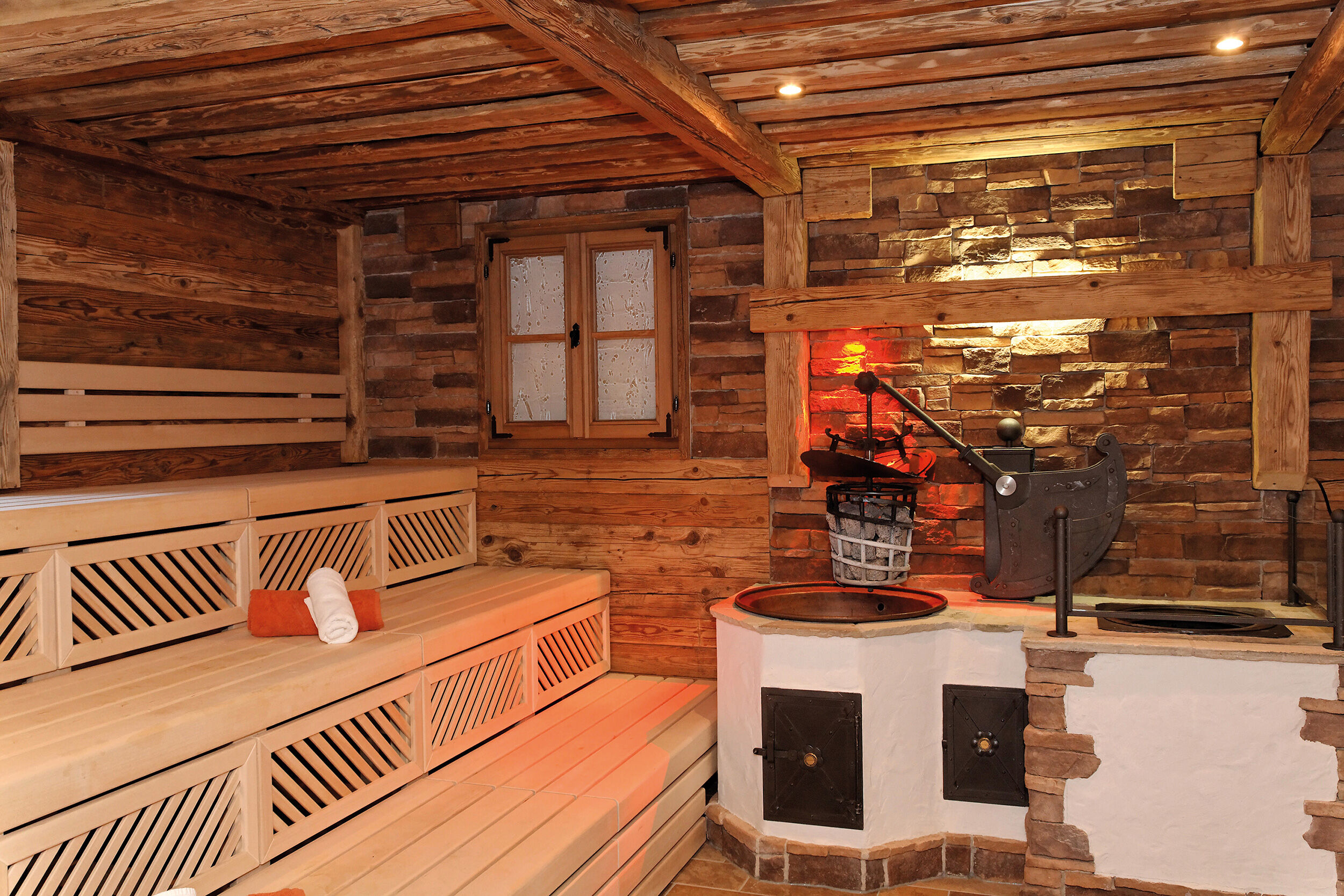 Sauna mit Aufguss-Spiel im Jagdhof Hotel